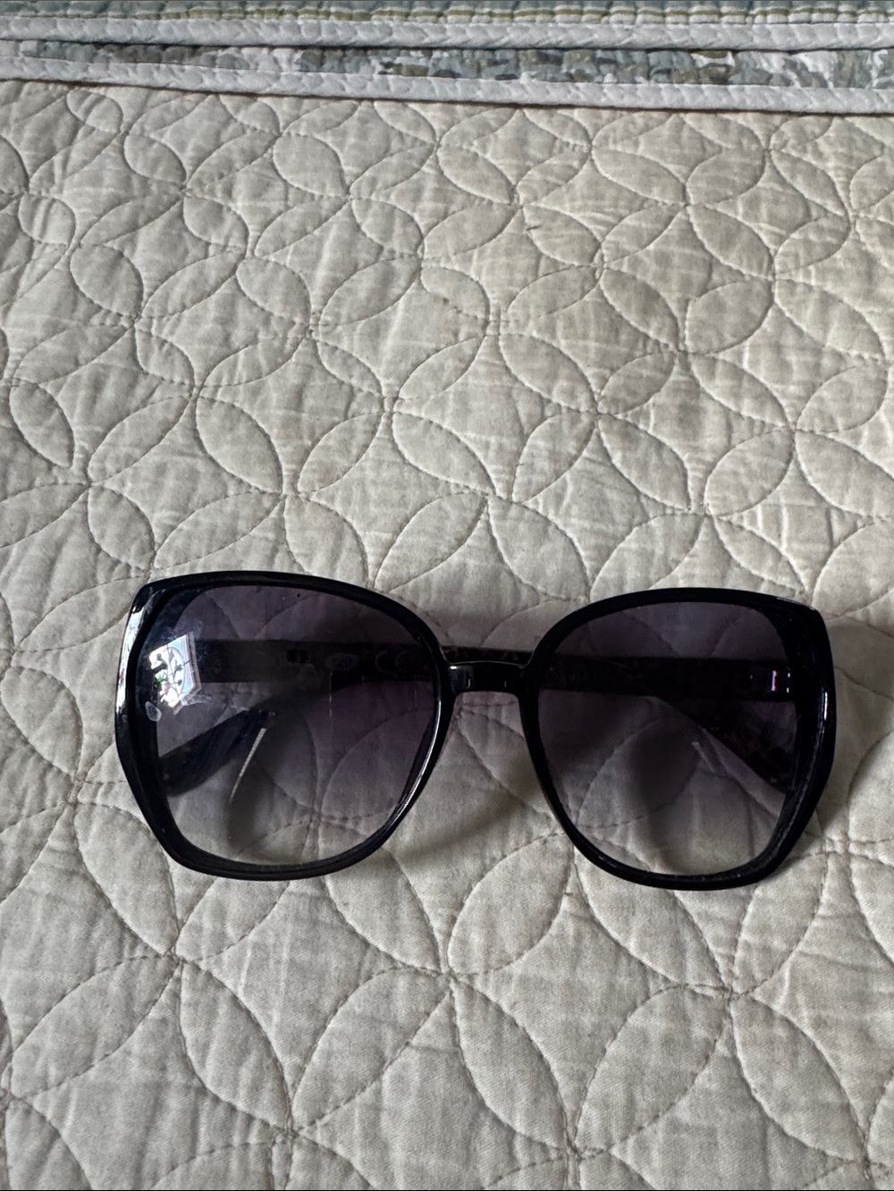 Panama Jack Black Oversized Women's Sunglasses